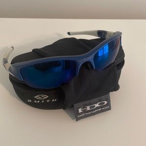 Oakley Sunglasses- Blue/White- OSFA- Lens have Scratches- Smith-Replacement Case